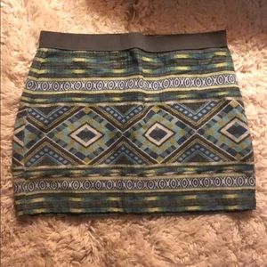 American Eagle Light weight Aztec Mini Skirt